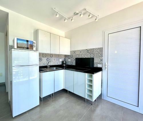 Apartment 5, Freewifi, Shared Pool Y Bbq, Terrace And Garden
