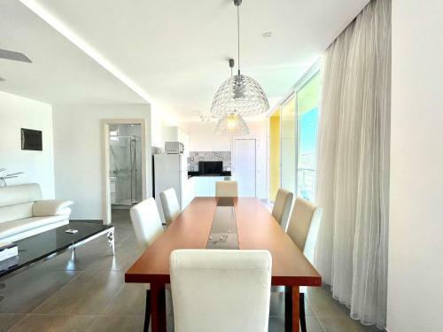 Apartment 5, Freewifi, Shared Pool Y Bbq, Terrace And Garden