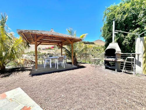 Apartment 5, Freewifi, Shared Pool Y Bbq, Terrace And Garden