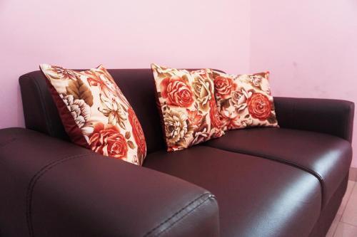 Rumah Sahabat ( Sewa 1 Rumah 12 Kamar )