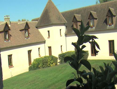 Hostal La Tour Des Plantes