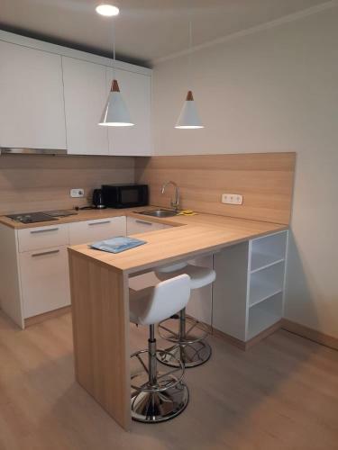 Ye's Apartment Kz.