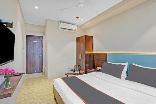 Collection O 90870 Hotel Kiran Inn