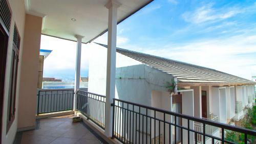 Villa Panderman Hill With 4 Bedroom And Balcony Mountain View