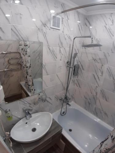 Apartment Lux Tolstogo 90. ??????????? ???? ???????? 90
