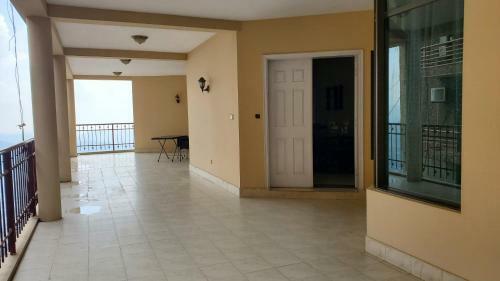 Rove Lodging-3 Bedroom Service Apartment-mountain View