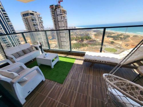 Hi - Yam Seaview Apartments
