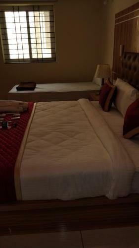 Gl Blossom Service Apartments