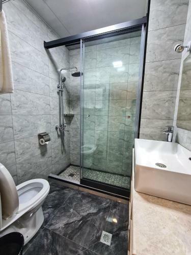 Sharaf Hotel