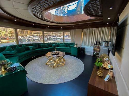 Royal Suite