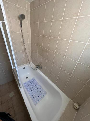 Atias Holiday Apartments (zipi)