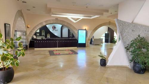 Hotel Red Crescent Guesthouse