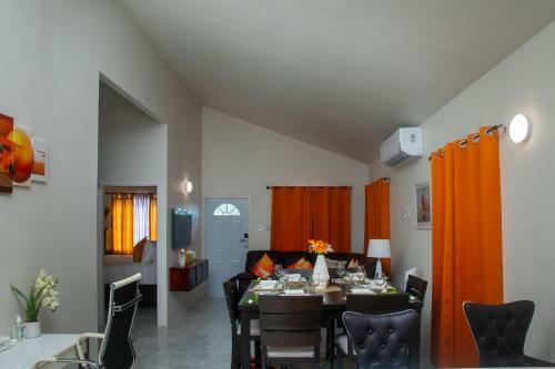Luxury Overlooking Puerto Seco Beach @camelot