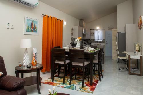 Luxury Overlooking Puerto Seco Beach @camelot