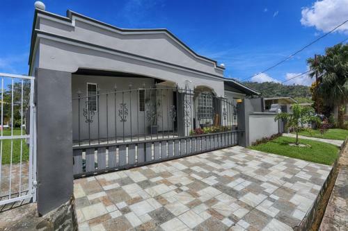Jacuzzi Garden House