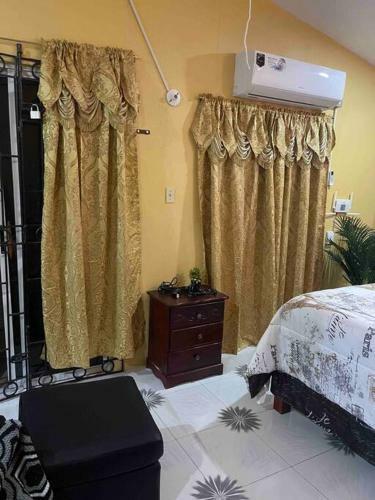 Cheerful 3-bedroom Single Family Home