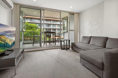 Morphett Lights- 1 Bdrm Sleeps 1-4 Parking Pool