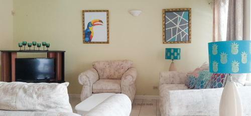 Jamaica Extended Stay / Golf Veiw Villa