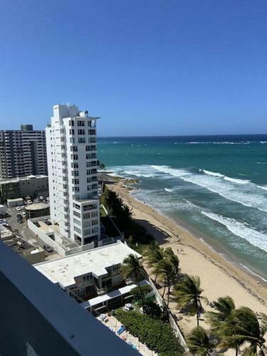 Apartamento Kasa Blue Ocean - 2 Bed 2 Bath For 4 Ocean View Balcony Beachfront Condo Pool