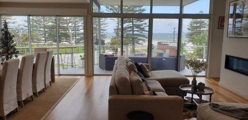 Luxury Uci Course Home Opposite Austinmer Beach