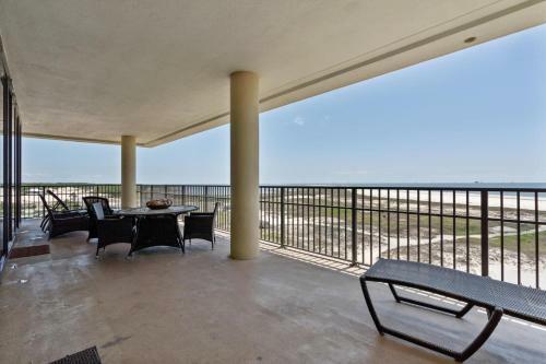 701 Holiday Isle 701 Home