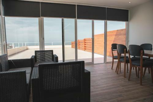 Lr 2-bedrooms Apartament Sea View 2