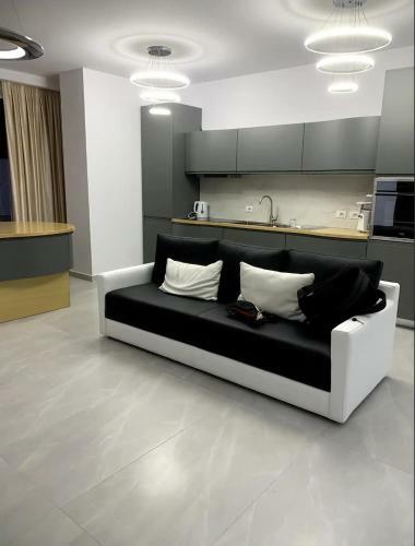 Modern Sea View Apartment Duress Center