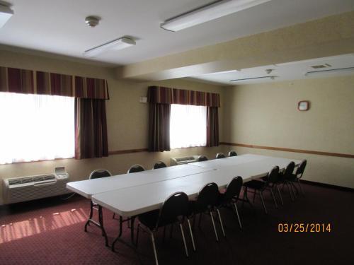 Hotel Parkfield Inn - Warsaw