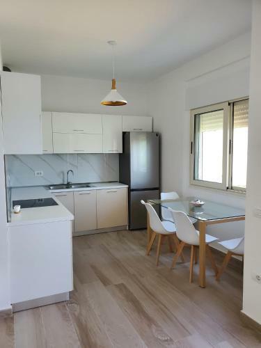 Gjiri I Lalzit Apartment 2 - Perla Resort