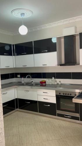 Tow Bedroom Apartment 250m From The Sea.