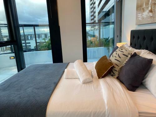 Brand New Apartment With Nice View In Boxhill