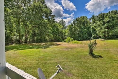 Charming Countryside Home With Covered Porch!