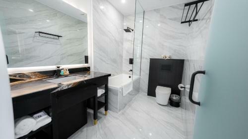 Hotel Mount Alverno Luxury Resorts