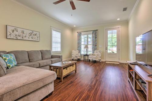 Lovely Mobile Retreat With Deck And Front Porch!