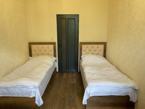 Yolyans Hotel