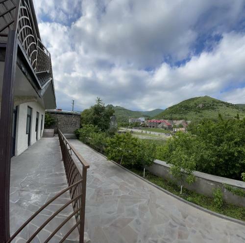Yolyans Hotel