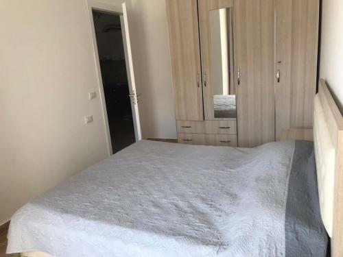 Apartment In Shengjin,lezh�