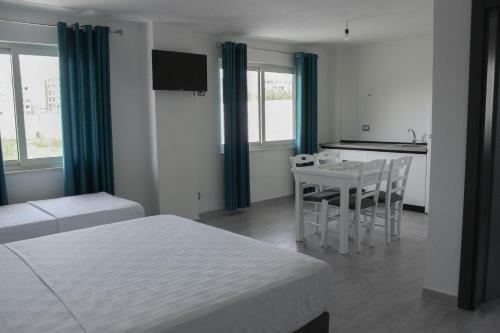 Lumnik - Hotel & Apartments