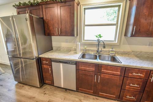 Charming & Comfy - Close To Stadium & Campus - Parents - Game Weekend