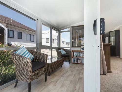 At The Bay - Mt Maunganui Holiday Home