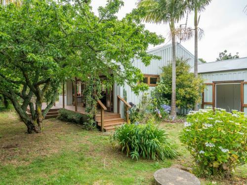 Matapouri Hideaway - Matapouri Holiday Home