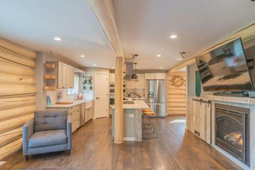 The Chetana Ridge Cabin