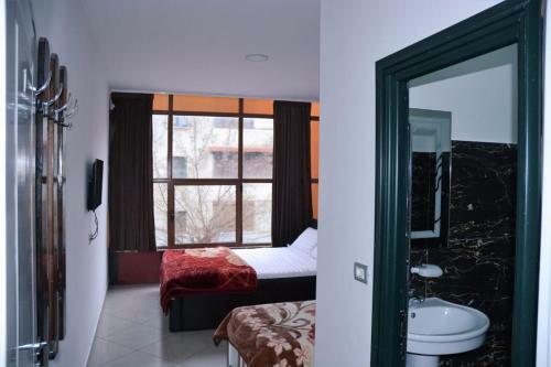 Hotel Kristali 1