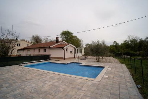 Villa Emilija-ko?u?a