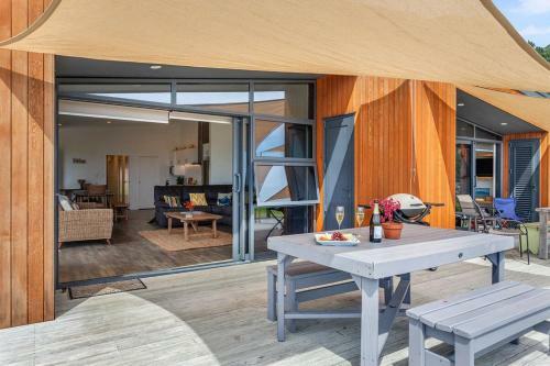 The Golden Spot - Ohope Holiday Home