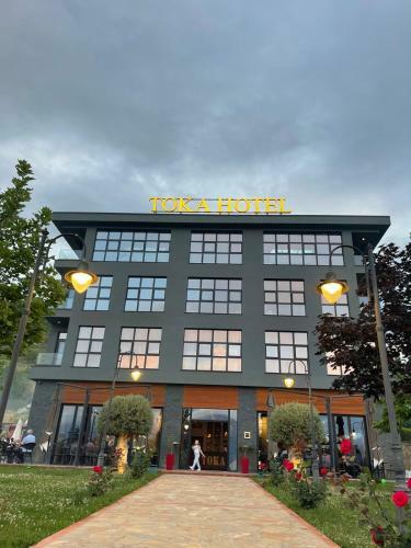 Toka Hotel Restaurant