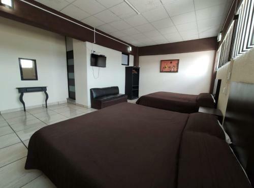 Oyo Hotel Olhe