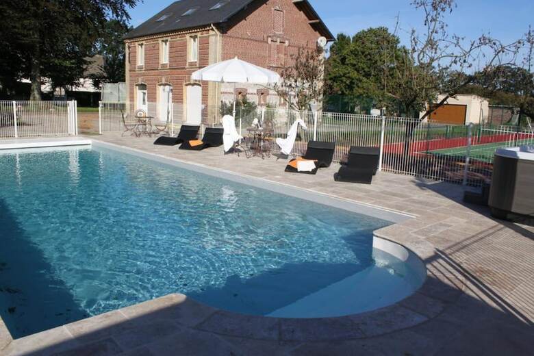 Hostal Chateau Des Saveurs