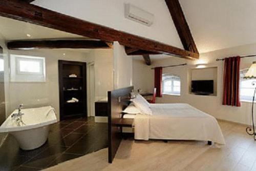Hotel Chateau Du Mont Joly