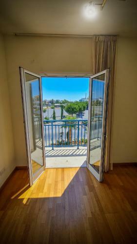 Marina Limasool 3 Bedroom Apartment & Pool